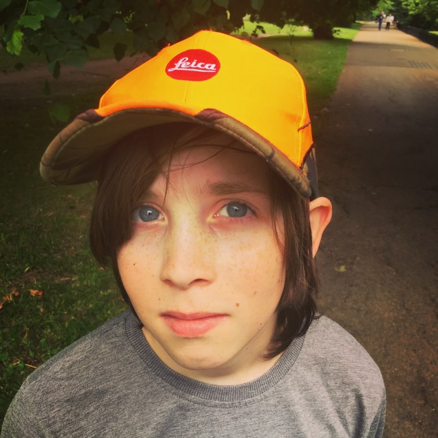 A2089685-73F6-4204-992B-62C3F2025475