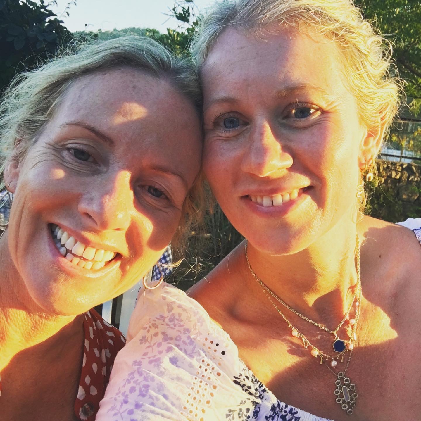 211B1B20-6AFF-4B5D-A551-C06E70CDE1B4