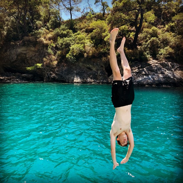 632E90C9-0FE9-40C9-8CF1-69A30D1D0170